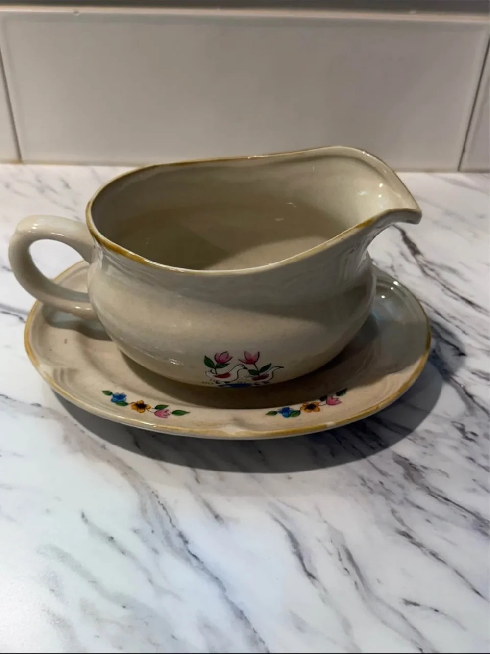 Heartland by INTERNATIONAL Gravy Boat & Underplate/Relish